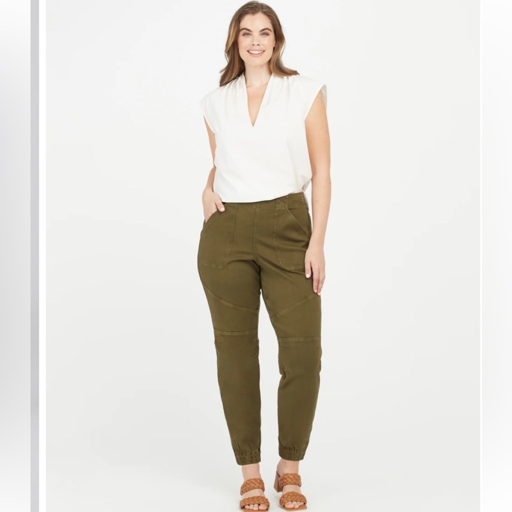 SPANX Stretch Twill Cargo Jogger - Size Large